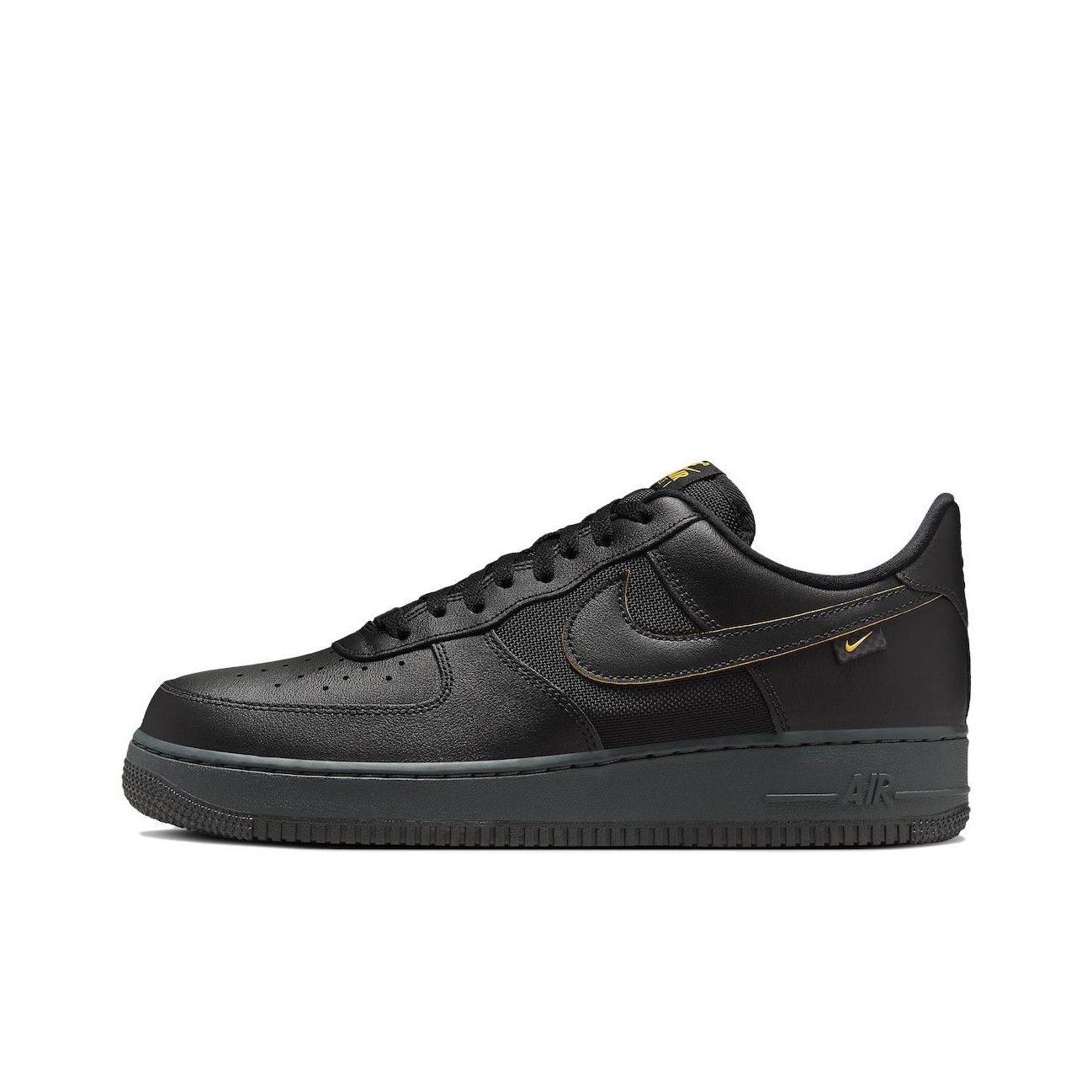 حذاء نايك إير فورس 1 منخفض الر - مراجعة Nike Shoes Air Force 1 وسعره